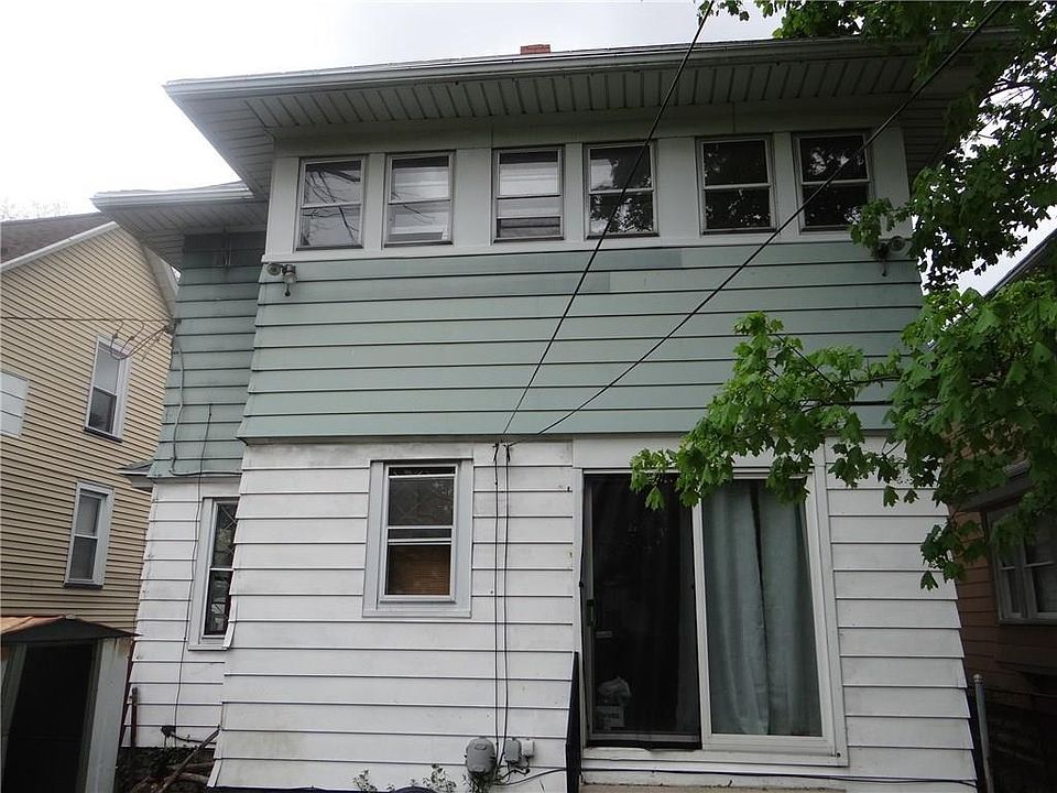 2nd image of 107 Lark St