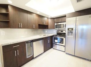 11 Matador Ln, Davie, FL 33324