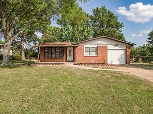 5138 Red Cedar Ct, Saint Louis, MO 63128