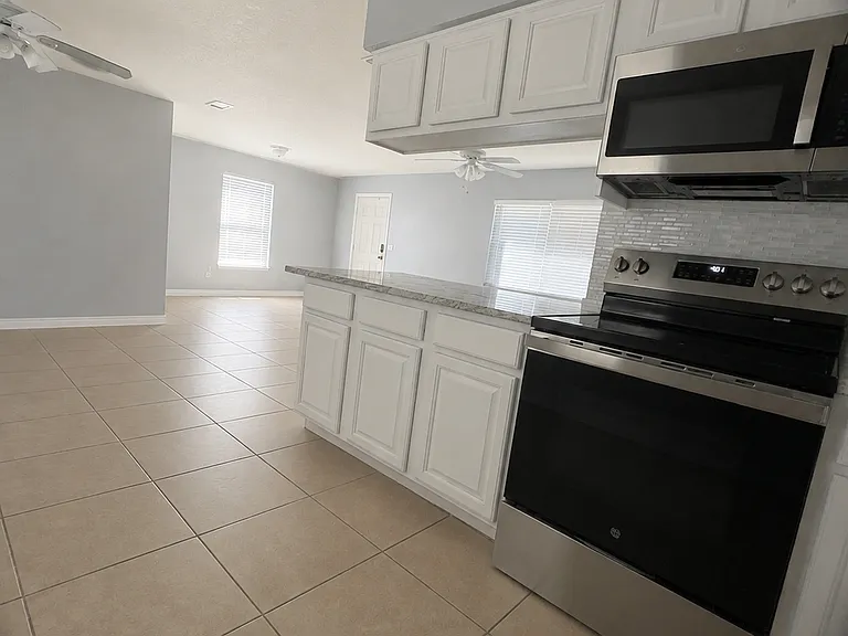 27144 Snapper Creek Ln — Photo 4