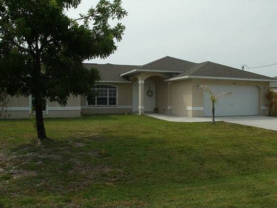 1st image of 1108 SE 13th Pl