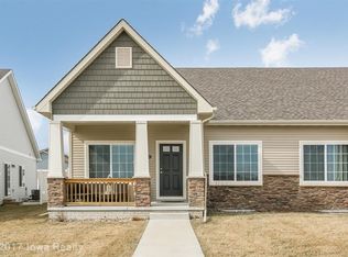720 Sawgrass Dr, Norwalk, IA 50211