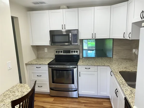 143 Essex Road #143, Hollywood, FL 33024