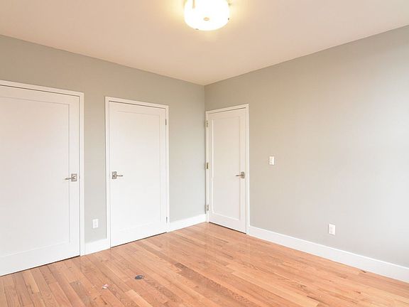 4th image of 309 Alexander Ave APT 4A