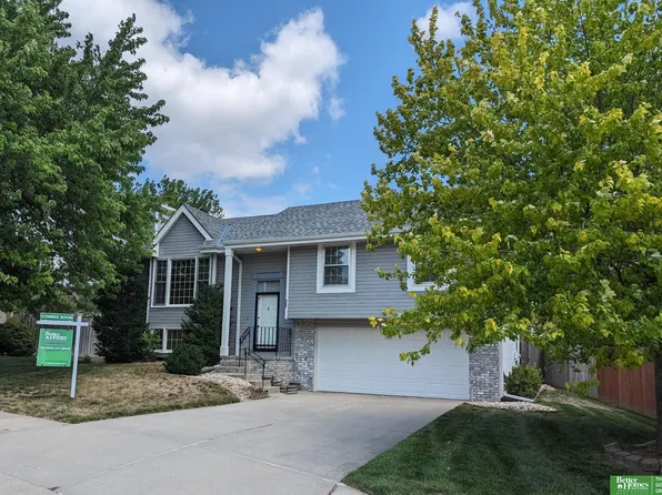 5265 N 129th Avenue Cir, Omaha, NE 68164