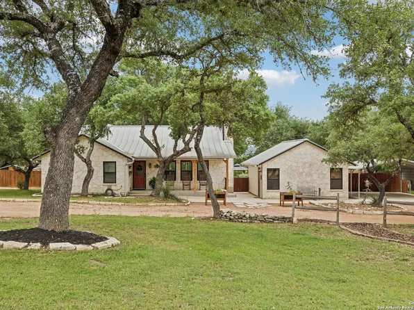6227 Yorkshire, Spring Branch, TX 78070