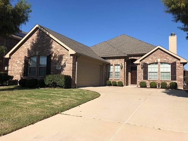 1st image of 2352 Collin Dr