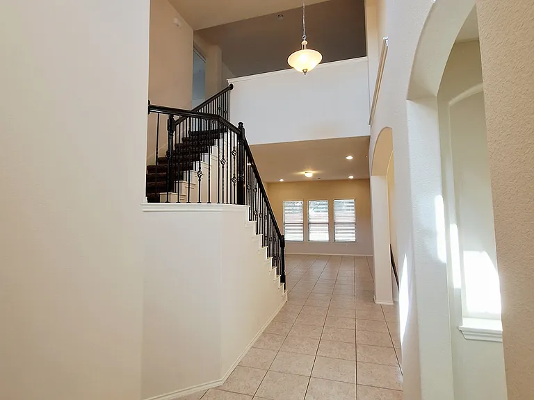 525 Loma Cedro Bnd — Photo 5