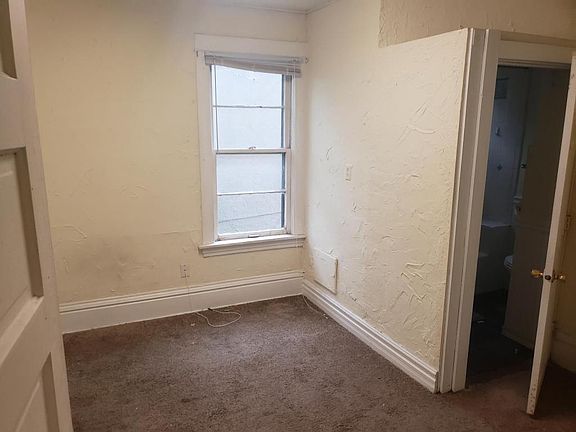 5th image of 2324 5th St NE APT 2