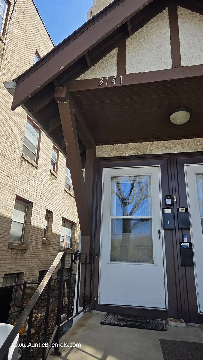 Building Photo - 3141 Aldrich Ave S
