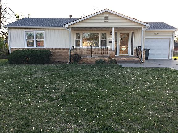 5th image of 2219 6th Ave