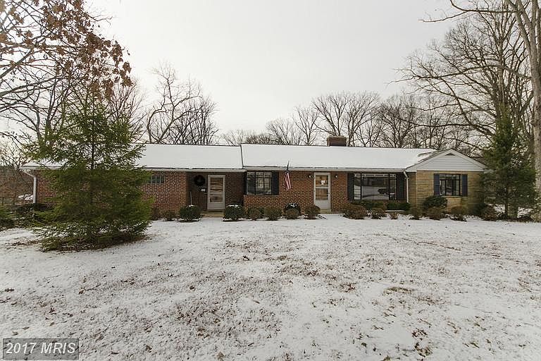 1st image of 8603 Forest St