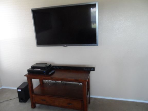 4th image of 217 Paddington Way