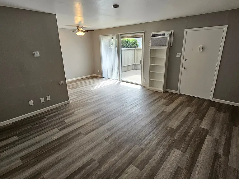 Arden Fair Apartments — Photo 16