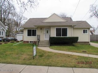 1504 Kingston Ave, Kalamazoo, MI 49001