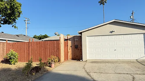 1686 Foxworthy Ave Photo 1