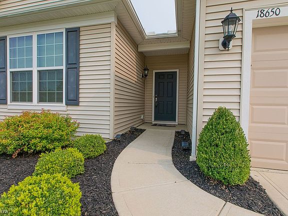 2nd image of 18650 Whitemarsh Ln