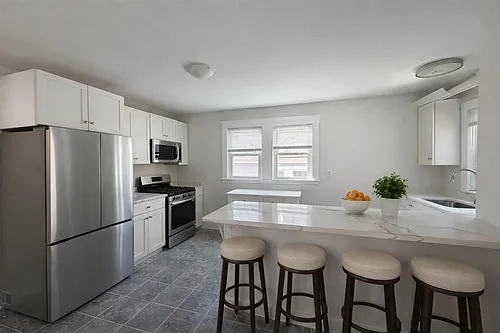 441 Broadway #2R Photo 1