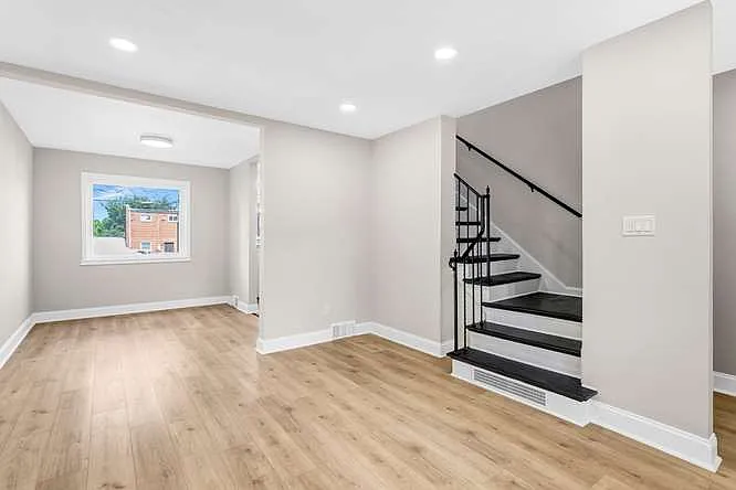 2 bed, 1248 sqft, $2,700 — Photo 2