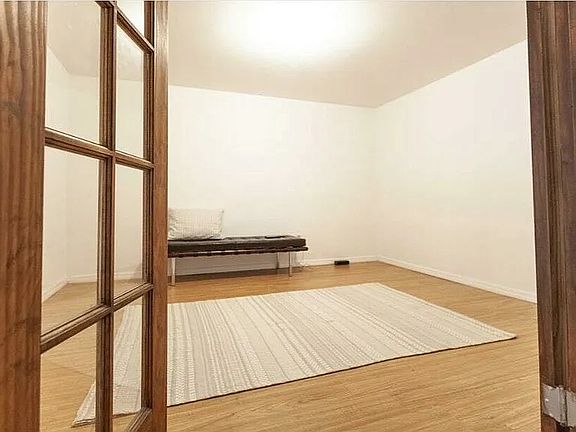 5th image of 96 Meserole St APT 3B
