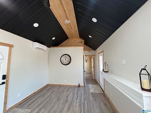 4th image of 203 Pope Rd