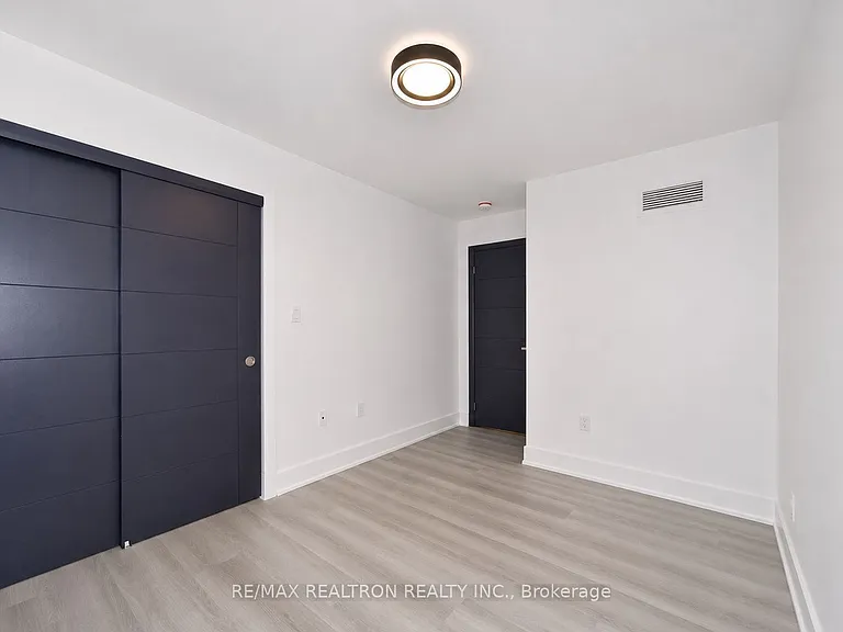 230 Boon Ave #5 — Photo 15