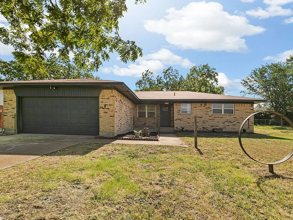 609 S Farmington Rd
