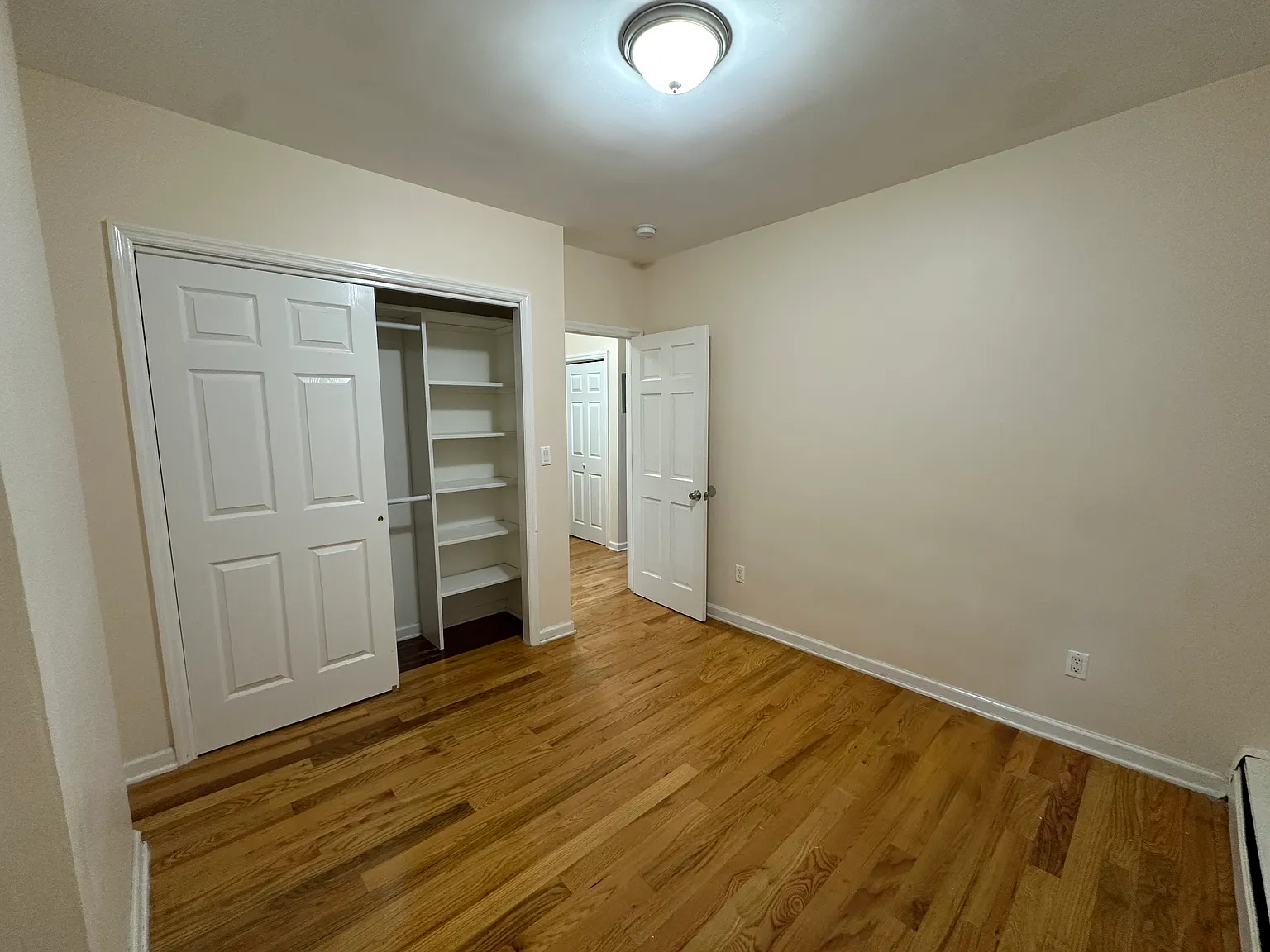 4 bed, $3,800 — Photo 3