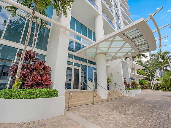 3rd image of 715 Bayshore Drive #503