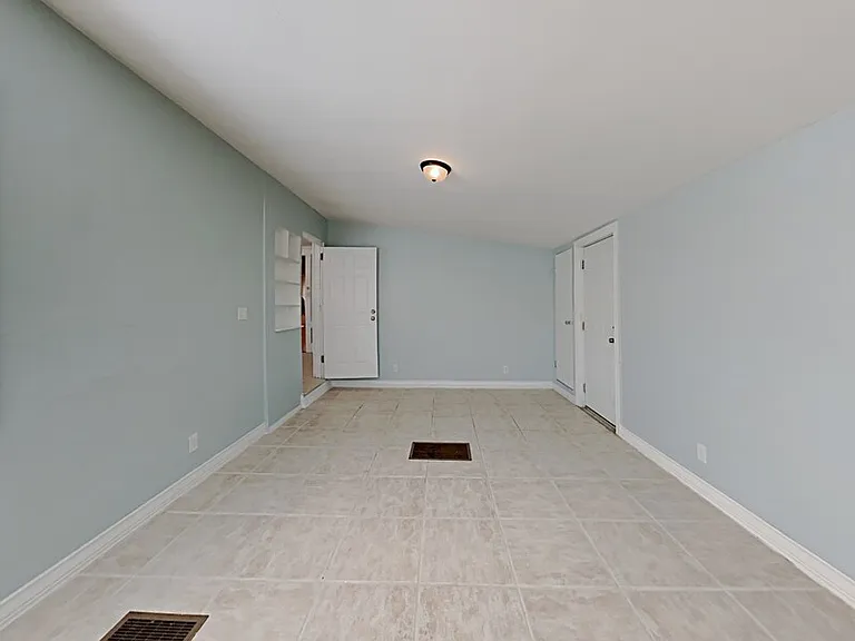 628 N Halifax Ave — Photo 5