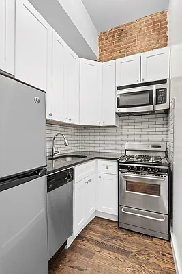 Rented by Corcoran | media 1