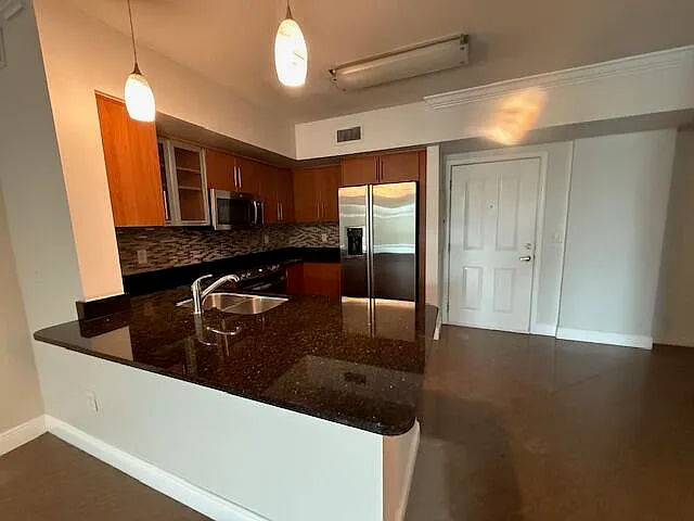 600 S Dixie Hwy #303 — Photo 17