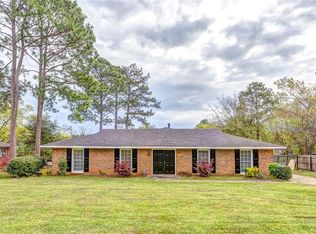 2657 Burkelaun Dr, Montgomery, AL 36111