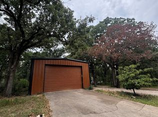9732 Shawnee Ln, Quinlan, TX 75474