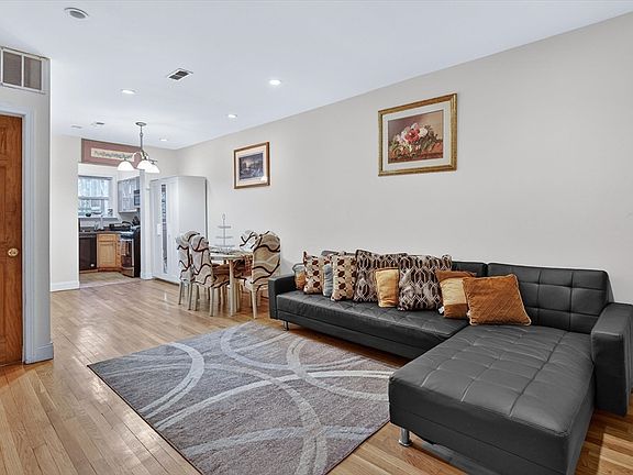 4th image of 7 Chesterton St