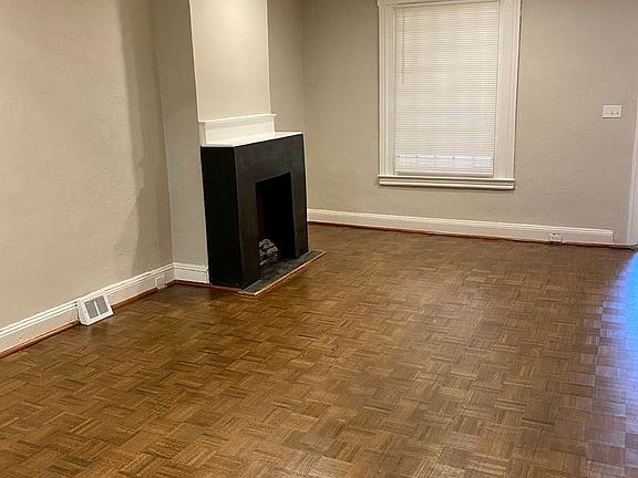 3rd image of 913 Forrester Ave