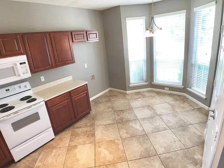 9945 Osprey Dr — Photo 9