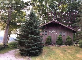 1222 Riverside Dr, Huron, OH 44839