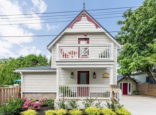 4 6th St, Grimsby, ON