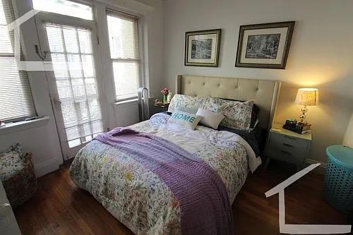 266 Kelton St #8A Photo 1