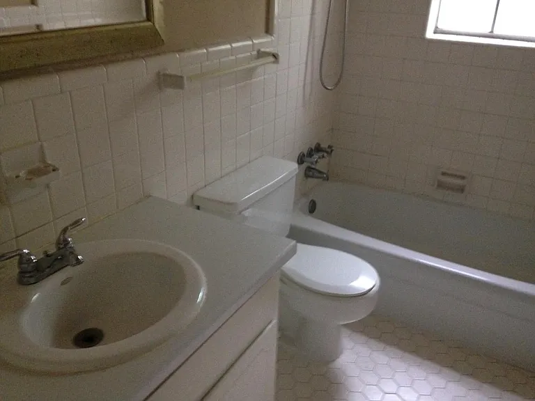 2900 Clearwood Rd — Photo 10