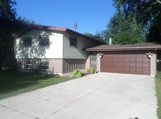 439 N Kelly St, Shell Rock, IA 50670