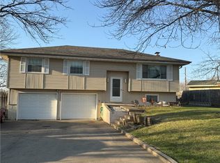 503 W Elk St, Savannah, MO 64485