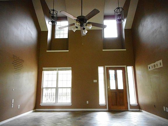 5th image of 22714 Lantana Dr
