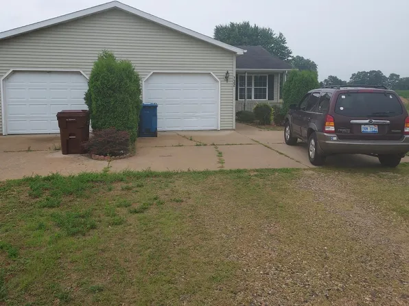 732 Elm St, Athens, MI 49011