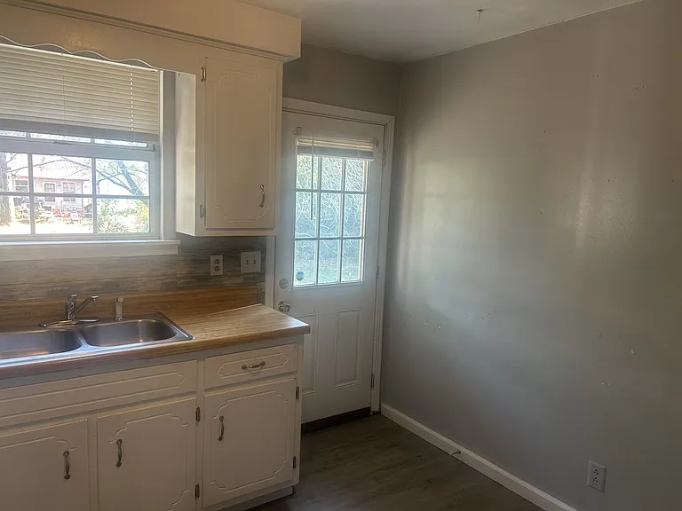 636 R S Bradley Blvd #B — Photo 19