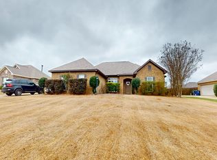 150 Village Ct, Wetumpka, AL 36093