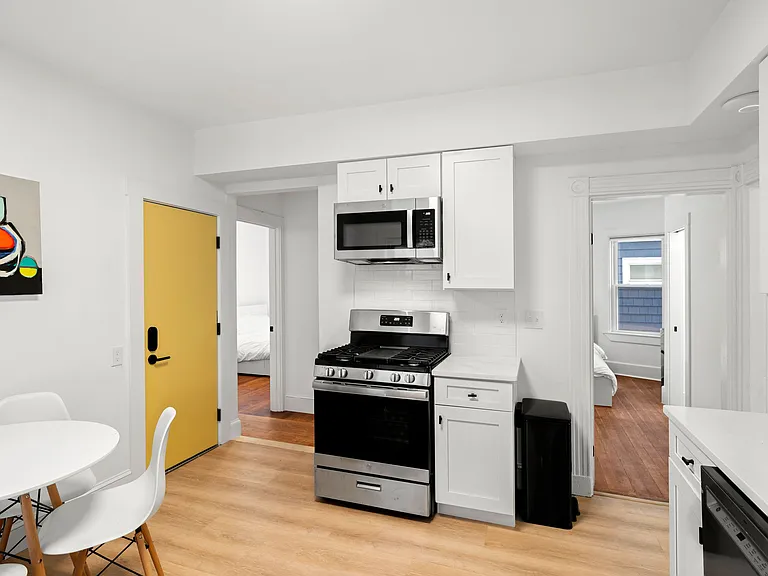 21 Sudan St #4 — Photo 11