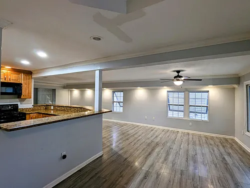 4644 Kendall Dr Photo 1