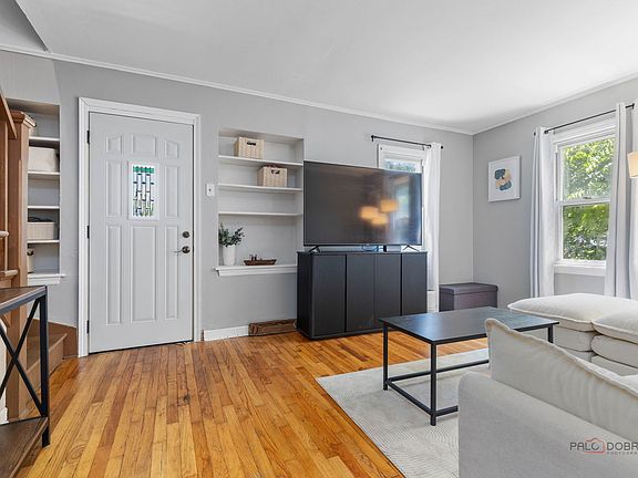 5th image of 1506 N East End Ave